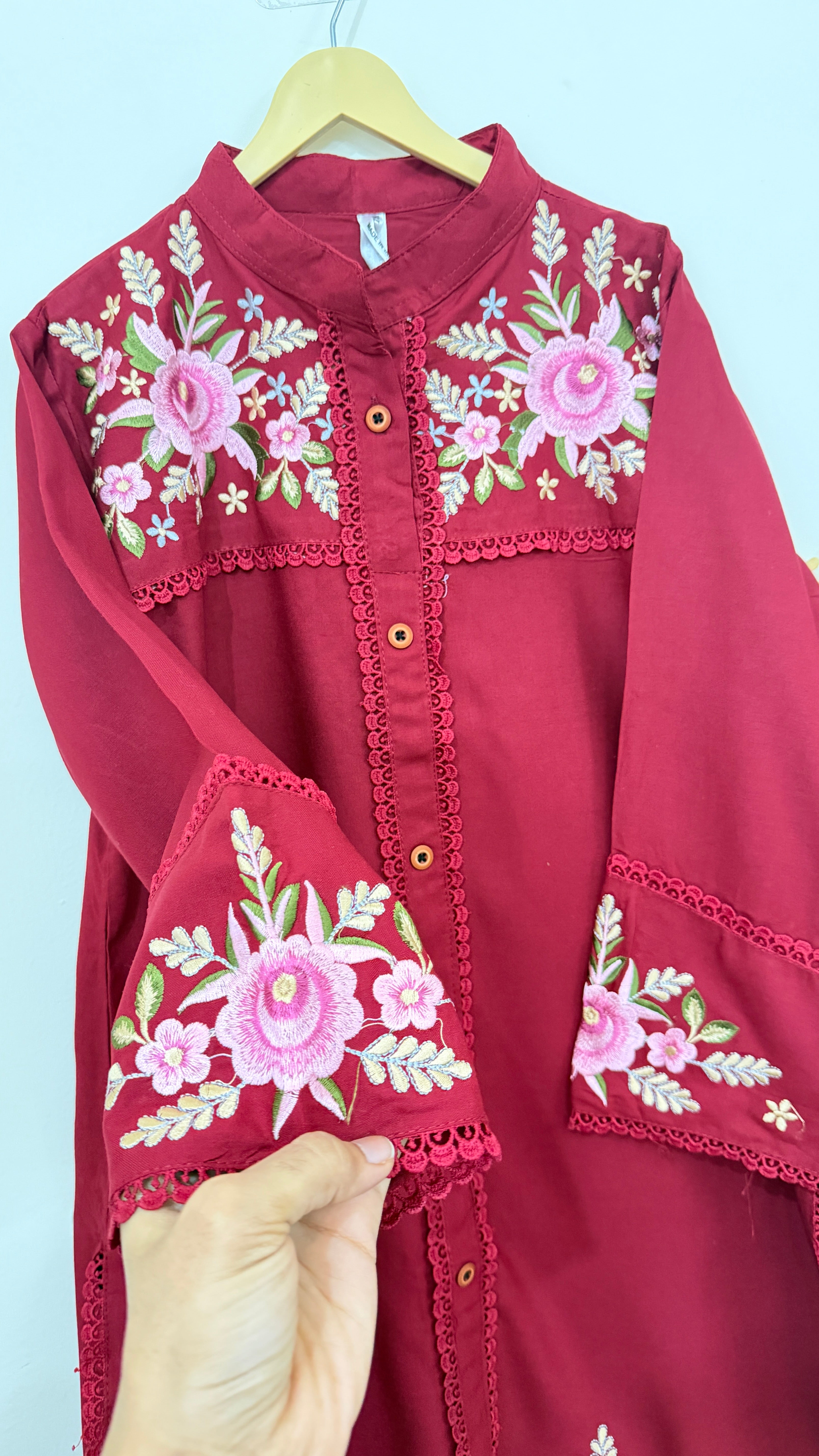 Floral Threadwork Kurta