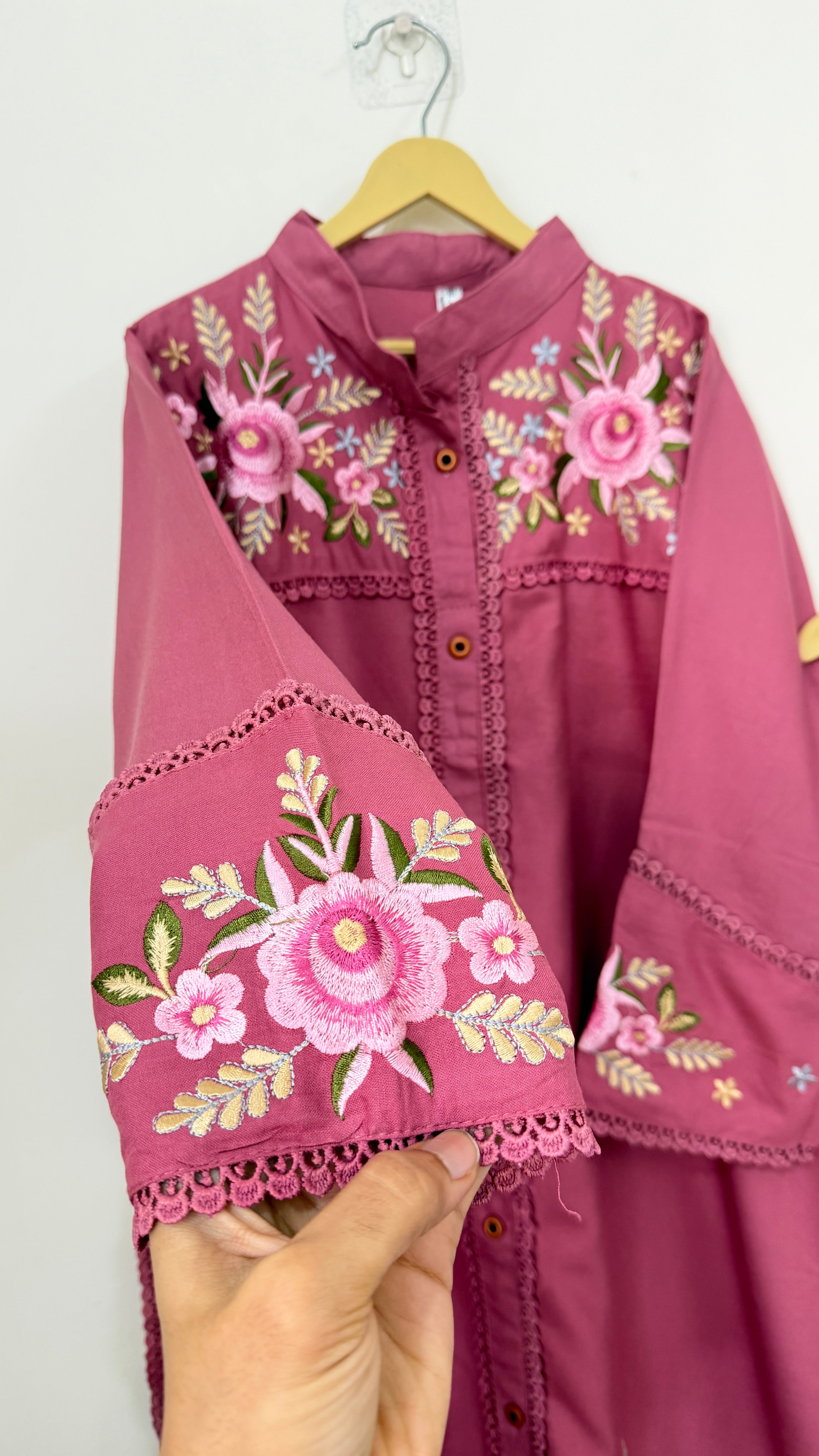 Floral Threadwork Kurta