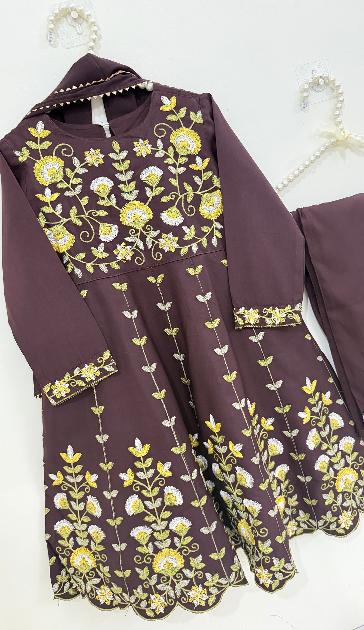 Elegant Floral Embroidered 3-piece suit